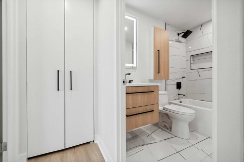 Cabinets - Modern Bathroom Melamine Cabinets