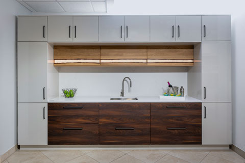 Solid Wood Accent: Rustic Oak with Clear Filled Splits with Bark 2978