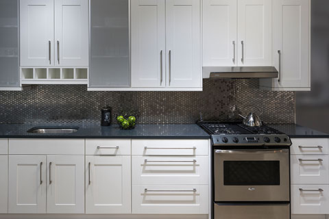 White Shaker 3171