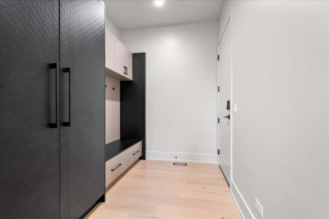 Cabinets - Collezione Italiana: Combo 3D Print Texture and Gloss Kristal Beige Modern Melamine Cabinets